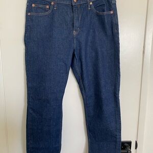 GAP Women’s Dark Blue Vintage Lim Straight Jeans size 32